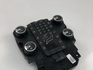 Volvo 31398642 V40 Hatchback 2017 Contrôle automatique de la climatisation