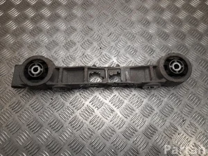 Mercedes-Benz A 447 353 08 00 / A4473530800 VITO Box (W447) 2025 Soporte del motor