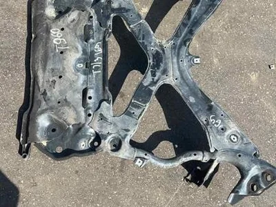 Audi 8W1399347H A4 Avant (8W5, B9) 2020 travesaño - Imagen 1