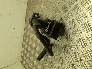 Mercedes-Benz 1268300084 S-Class W126 1983 Pompe à eau supplémentaire