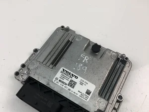 Volvo 32349194; 0261S104EV / 32349194, 0261S104EV V90 II 2022 Unidad de control del motor
