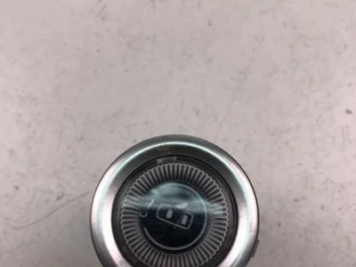 Fiat 30150408 500X (334_) 2017 Bouton marche/arrêt - Image 1