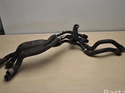 Mercedes-Benz A2435004400 EQA 2021 Tuyau de radiateur - Image 1