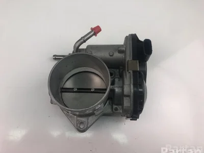 Toyota 22030-25020 / 2203025020 RAV 4 IV (_A4_) 2014 Corps de papillon - Image 1