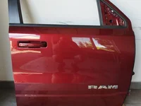 RAM 1500 CLASSIC Crew Cab Pickup (DS) 2020 Tür vorne rechts