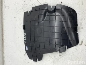 Gebrauchtes Original Mercedes-Benz A2056900200 C-CLASS (W205) 2017 Halter für Kotflügel rechts