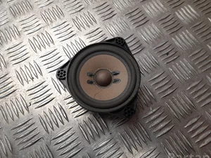 Mercedes-Benz A 447 827 02 00 / A4478270200 VITO Tourer (W447) 2022 Haut-parleur