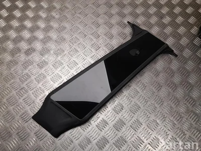 Tesla 1937559-00-B, 1497679-00-C, 1988796-00-A / 193755900B, 149767900C, 198879600A Model Y 2025 Накладка центральной стойки двери слева - Изображение 1