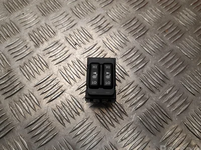 Subaru 205144 Crosstrek/XV II 2021 Interrupteur de chauffage de siège - Image 1