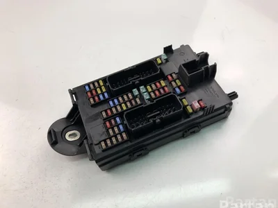 Volvo 31682732 V90 II 2019 Fuse Box - Image 1