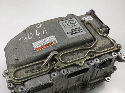 Toyota G9200-52033 / G920052033 YARIS (_P13_) 2020 Onduleur avec convertisseur - Image 1