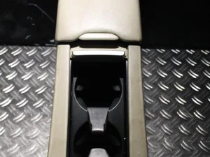 Volvo 30791394 XC60 2010 Accoudoir