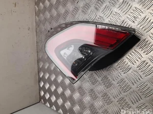 Toyota 81550-F4031 / 81550F4031 C-HR (_X1_) 2019 Feu arrière