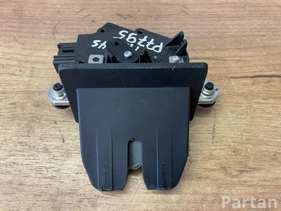 MG 10447821 MG HS (AS23) 2023 Bootlid Lock - Image 1
