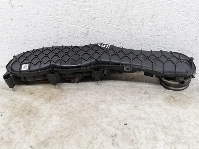 Mercedes-Benz A1770980107 C-CLASS (W205) 2018 Collecteur d'admission - Image 1