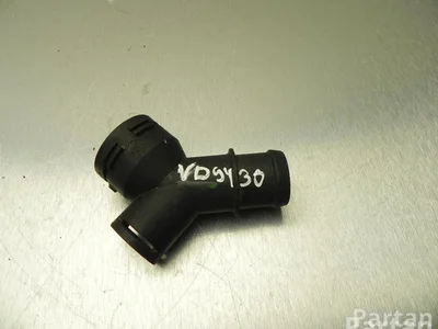 Volkswagen 1K0 122 291 AE / 1K0122291AE GOLF V (1K1) 2007 Bride de liquide de refroidissement - Image 1