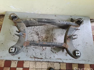 Mercedes-Benz A2043520706, A2053511900 C-CLASS (W205) 2015 traverser - Image 1