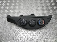 Toyota 55406-0D390, 55903-75F604 / 554060D390, 5590375F604 YARIS (_P13_) 2017 Панель управления автом.сист. кондиционера