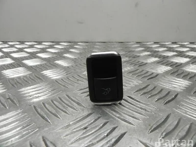 Mercedes-Benz A 207 905 00 51 / A2079050051 E-CLASS Coupe (C207) 2010 Bouton du coffre à bagages - Image 1