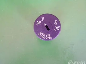 BMW 9196886 , 61319326501 , 6 974 643 / 9196886, 61319326501, 6974643 X1 (E84) 2012 Interrupteur de désactivation de l'airbag passager