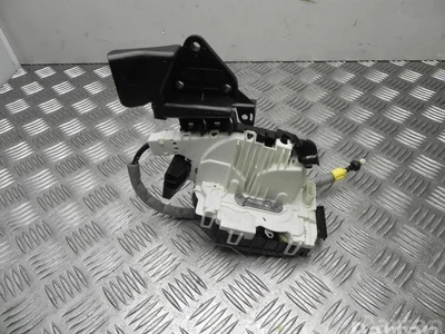 Mercedes-Benz A 099 720 01 35 / A0997200135 C-CLASS (W204) 2012 Durų užraktas - Nuotrauka 1