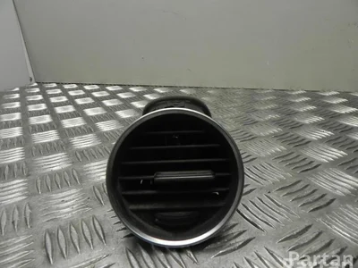 Mercedes-Benz A 204 830 63 54 / A2048306354 C-CLASS Coupe (C204) 2014 Évent - Image 1