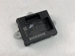 Volvo 31343044 V40 Hatchback 2017 Unidad de control de puertas