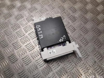 Toyota 82730-52R90, 89221-0DA80 / 8273052R90, 892210DA80 Yaris Cross XP210 2025 Boîte à fusibles - Image 1