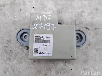 BMW 6935024 X3 (F25) 2011 Antennenverstärker - Bild 1