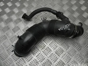 Volkswagen 03C 129 654 M / 03C129654M PASSAT (362) 2013 Prise d'air / Conduit d'air d'admission