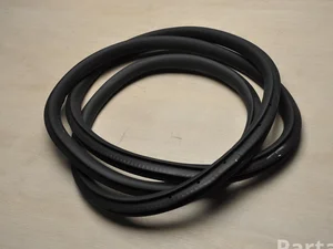 Mercedes-Benz A2476921100 EQA 2021 Joint d'étanchéité de porte Right Rear