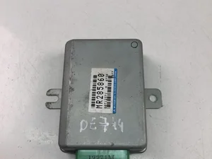Mitsubishi MR285860 GALANT VI (EA_) 2002 unité de contrôle