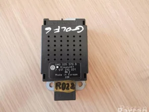 Volkswagen 5M0 035 570 B / 5M0035570B GOLF VI (5K1) 2009 Amplificateur d'antenne