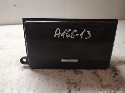 Audi 4D2863075R A8 (4D2, 4D8) 2001 Cendrier - Image 1