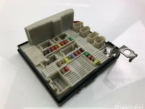 Renault 8200451904 KANGOO Express (FW0/1_) 2012 Unités de contrôle