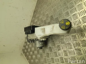 BMW 5A6EBF5 2 U06 Active Tourer 2022 Brake Master Cylinder