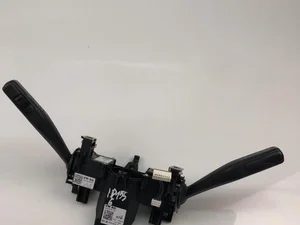 Volkswagen 5K0953502K; 5K0953521FG / 5K0953502K, 5K0953521FG CADDY IV Фургон (SAA, SAH) 2019 Подрулевой переключатель