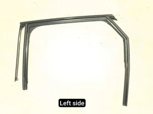 Bentley 36A839431 BENTAYGA 2017 Уплотнитель шахты стекла сзади слева