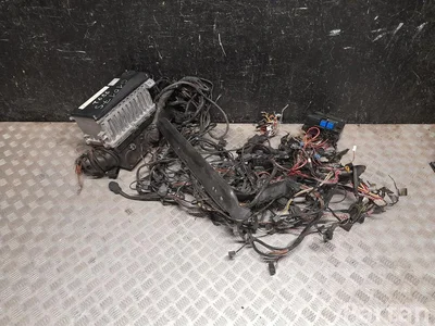 Mercedes-Benz 140 540 00 67, 140 821 03 89, 140 820 24 26, 140 545 48 32, 015 545 59 32 / 1405400067, 1408210389, 1408202426, 1405454832, 0155455932 S-CLASS Coupe (C140) 1994 Sicherungkasten - Bild 1