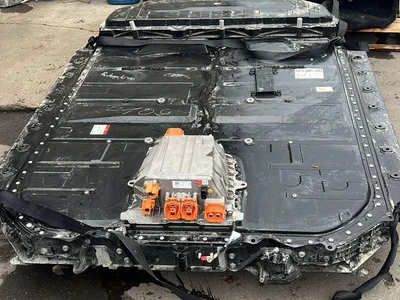 Audi 4KE915910FB, 4KE801967B, 4KE915602AA,  95KWh / 4KE915910FB, 4KE801967B, 4KE915602AA, 95KWh Q8 e-tron 2023 Batterie - Image 1