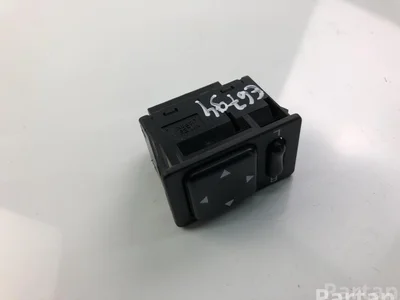 Subaru 9721W IMPREZA Estate (GG) 2002 Contrôle / Boutons - Image 1