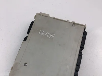 Toyota 82730-33Q31 / 8273033Q31 CAMRY Saloon (_V5_) 2019 Caja de fusibles - Imagen 1