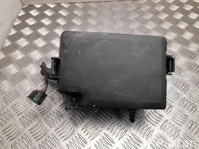 Kia 91201-J7830 / 91201J7830 CEE'D (CD) 2021 Saugiklių dėžė - Paveiksliukas 1