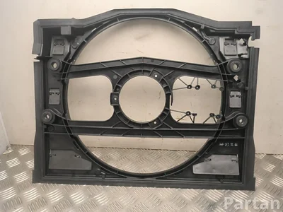 BMW 64546928035, 6928035 3 Touring (E46) 2000 Garniture de radiateur - Image 1