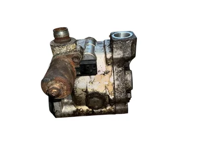 Mercedes-Benz Trucks A9604600380 ACTROS MP4 / MP5 2017 Hydraulic steering pump - Image 1
