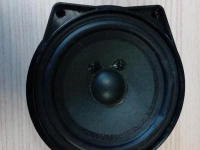 Mercedes-Benz A 205 820 09 02 / A2058200902 C-CLASS T-Model (S205) 2016 Haut-parleur - Image 1