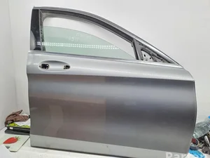 Mercedes-Benz C-CLASS (W205) 2015 Porte Right Front