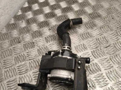 Gebrauchtes Original Nissan 215815MP1B Ariya 2025 Zusatzwasserpumpe - Bild 1