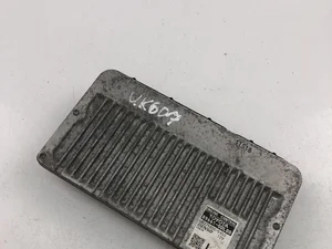 Toyota 89661-0DL00 / 896610DL00 YARIS (_P13_) 2013 Unidad de control del motor