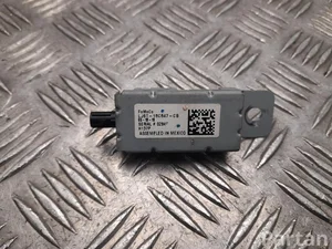 Ford USA LJ6T-18C847-CB / LJ6T18C847CB EXPLORER (U6_) 2020 Wzmacniacz antenowy